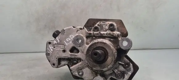 Renault Trafic II (X83) Fuel injection high pressure pump 751518 0445010075