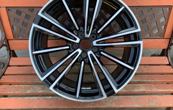 BMW i8 R20 alloy rim 
