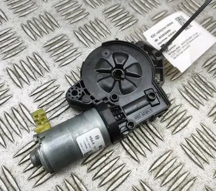 Mercedes-Benz CLA C117 X117 W117 Sunroof motor/actuator 0390200123