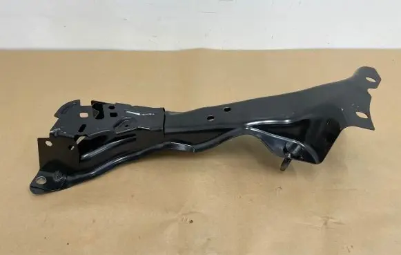 Land Rover Discovery Sport Other under body part FK72103A11AE 23022016 K18EA