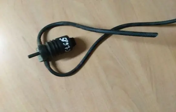 Opel Astra G Windscreen/windshield washer pump