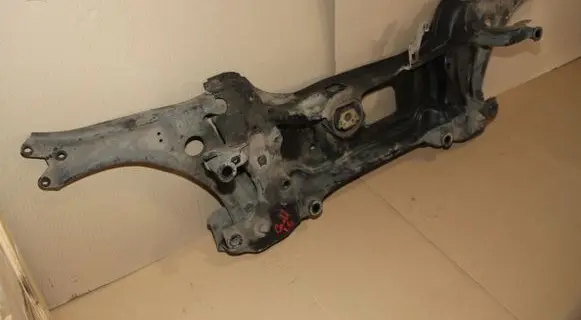 Volkswagen Caddy Front subframe 1K0199315A