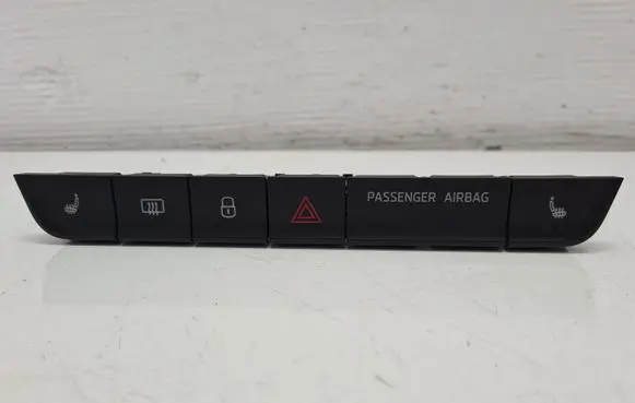 Skoda Fabia Mk3 (NJ) A set of switches 6V0927132C 03498510102