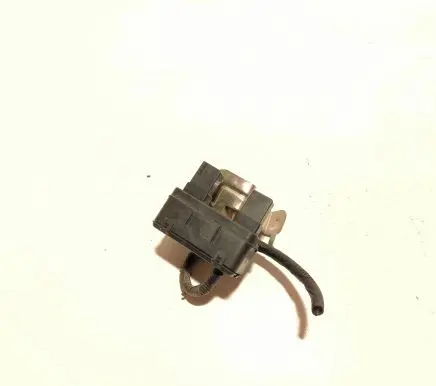 Nissan X-Trail T32 Other relay 2523079918 1805220053 1805220036