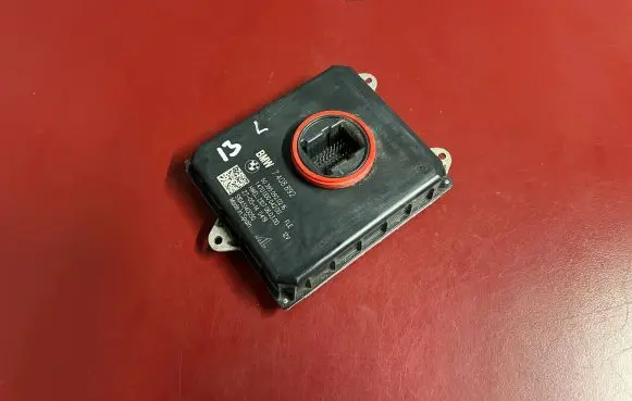 BMW i3 LED ballast control module 7408892