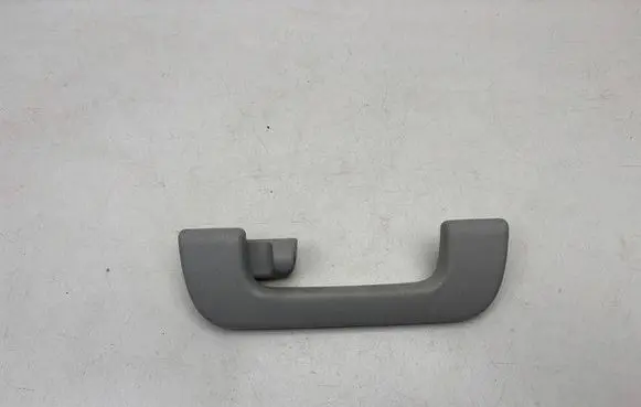 Audi Q3 8U Rear interior roof grab handle 8R0857607J 8R0857607H