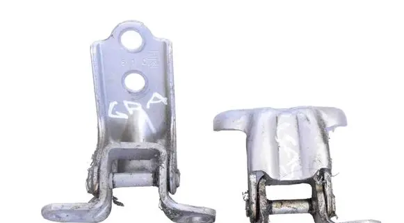 Subaru Outback (BS) Rear door upper hinge