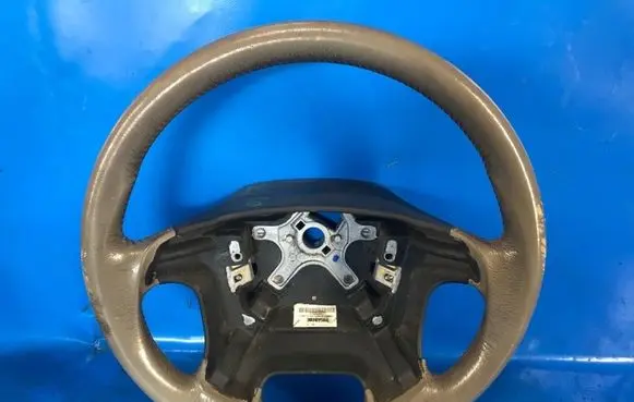 Volvo XC70 Steering wheel 9192884