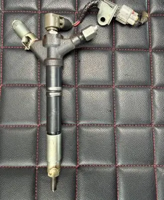 Lexus IS 220D-250-350 Fuel injector 2367026020 03K1699
