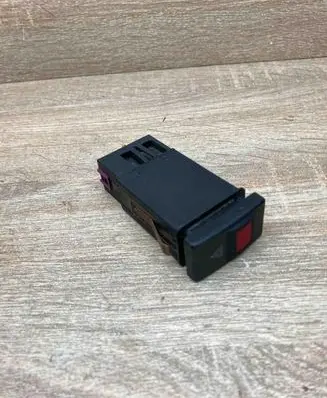 Audi A4 S4 B5 8D Hazard light switch AUDIB5HAZARDSWITCH WITHPLUG