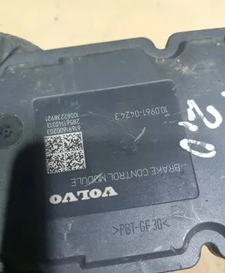 Volvo V40 ABS Pump P31423315 02121009
