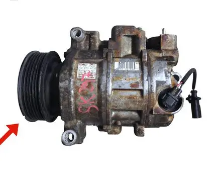 Volkswagen Transporter - Caravelle T5 Air conditioning (A/C) compressor (pump) 7E0820803G