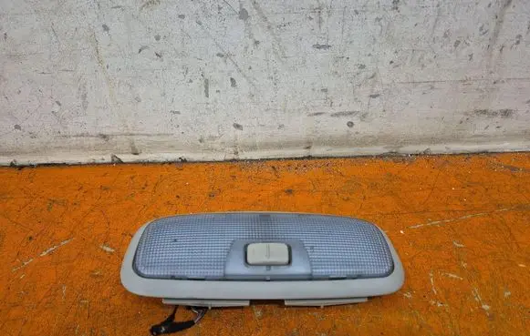 Ford Mondeo MK IV Boot/trunk interior light 8A6A-13776-CA