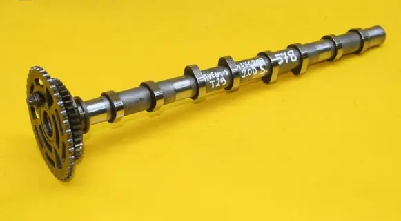 Toyota Avensis T270 Camshaft 