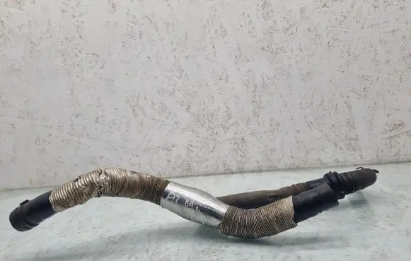 Audi A3 S3 8P Engine coolant pipe/hose 4E0121113