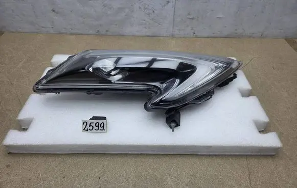 Nissan Juke I F15 LED Daytime headlight 90172703 26120BV81A
