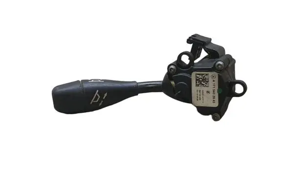 Mercedes-Benz E W211 Steering wheel adjustment handle/lever A1715402945 SN2192Q06 30S01411711