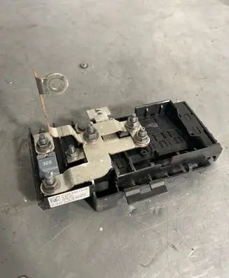 Mercedes-Benz B W246 W242 Fuse module A2465401950 2854504 YAP2770912
