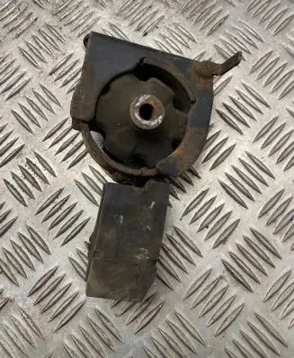 Toyota RAV 4 (XA20) Engine mount bracket 05181T9453