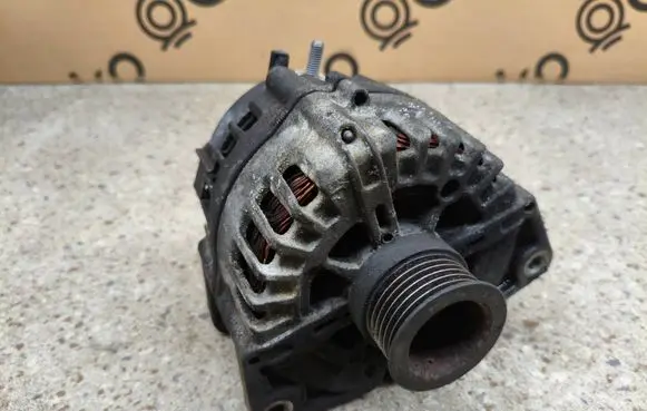 Mercedes-Benz GL X166 Generator/alternator A0141540902 413008414 FG18S029