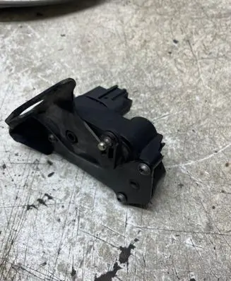 Volvo V70 Intake manifold valve actuator/motor 30757153