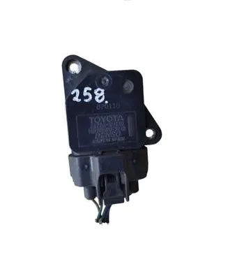 Toyota Avensis T250 Mass air flow meter 222040J010