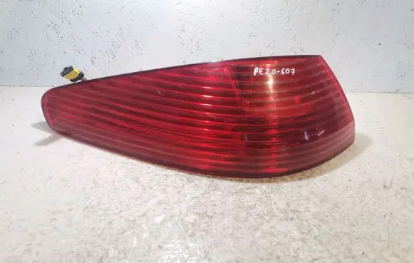 Peugeot 607 Rear/tail lights