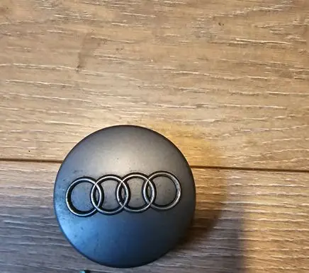 Audi A6 S6 C5 4B Original wheel cap 4B0601170