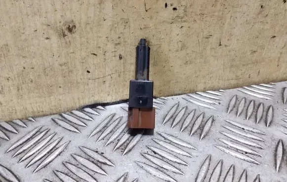 Nissan X-Trail T31 Brake pedal sensor switch