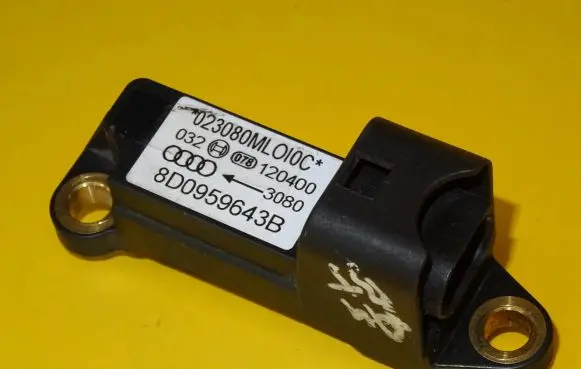Audi A6 S6 C6 4F Airbag deployment crash/impact sensor 8D0959643B