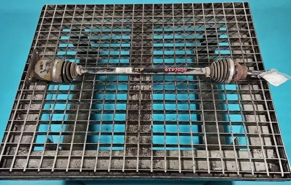 Rear driveshaft