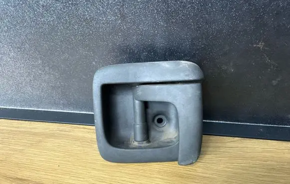 Volvo XC70 Engine bonnet (hood) release handle 30634786