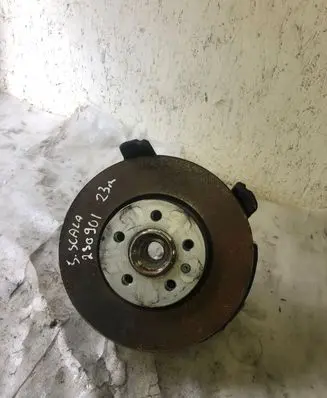 Skoda Scala Front wheel hub 2q0615311