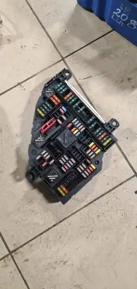 BMW 5 F10 F11 Fuse module 9234423 17033452 303110125118