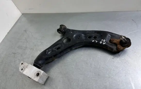 Volkswagen PASSAT B7 Front lower control arm/wishbone 5N0407152