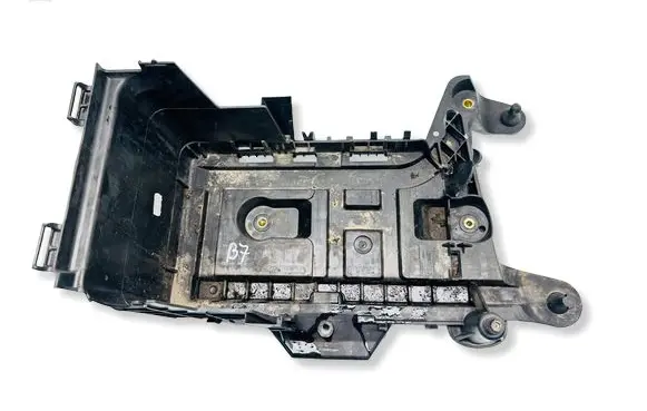 Volkswagen Golf VI Battery tray 1K0915325A