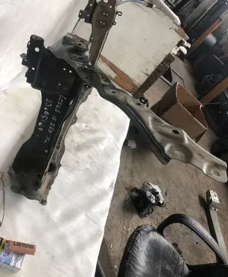 Lexus IS 220D-250-350 Radiator support slam panel