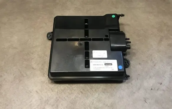 Mercedes-Benz GL X166 Vacuum air tank A0008005519
