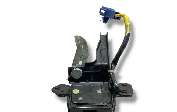 Toyota Yaris Tailgate/trunk/boot lock/catch/latch 