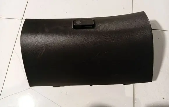 Toyota Avensis T250 Glove box 5555005070 55550-05070