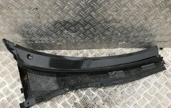 Mazda 3 I Wiper trim bp4k507p1