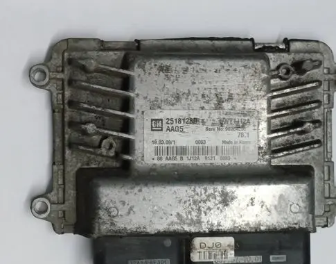 Chevrolet Cruze Engine control unit/module 25181280 5WY1J12A