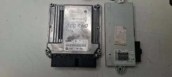 BMW 5 E60 E61 Engine control unit/module 0281011120 7794650 1039S04709