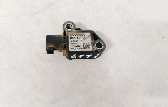 Volvo V50 Airbag deployment crash/impact sensor 8651200 8839a5