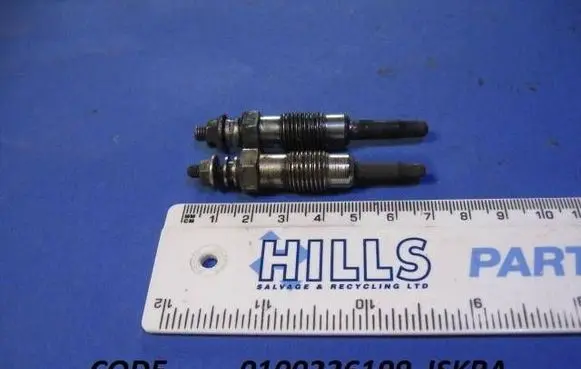 Volkswagen Golf I Glow plug 0100226199