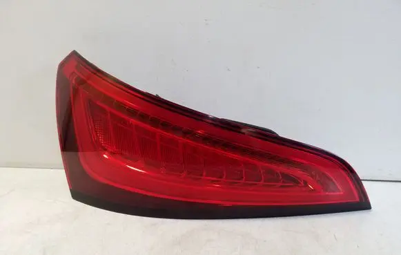 Audi Q5 SQ5 Tailgate rear/tail lights 8R0945093C