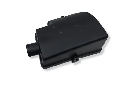 Volvo V70 Fuse box cover 8651137