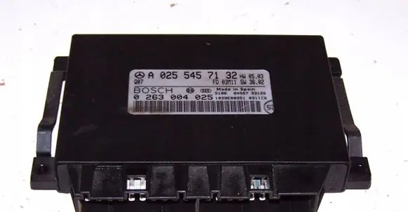 Mercedes-Benz E W211 Parking PDC control unit/module A0255457132