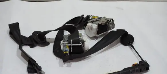 Peugeot 5008 Seat belt trim 34197889D