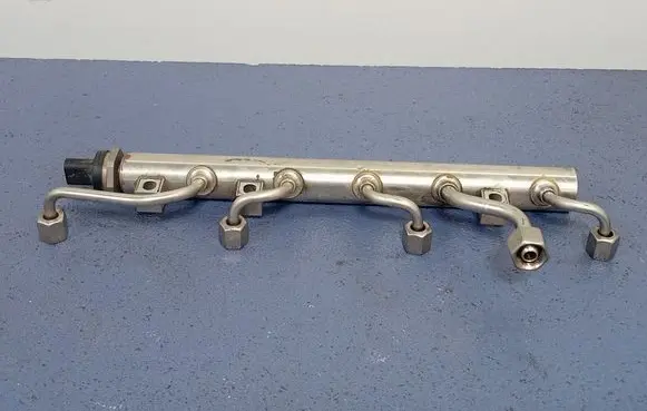 BMW 7 G11 G12 Fuel main line pipe 8601017
